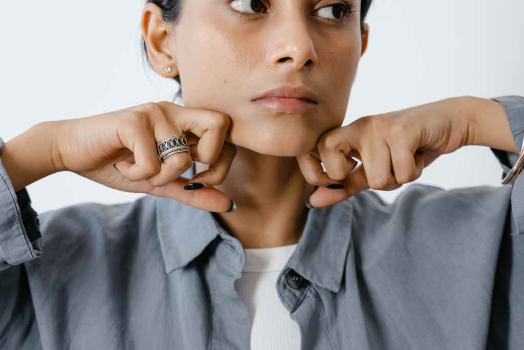 woman holding her jaws